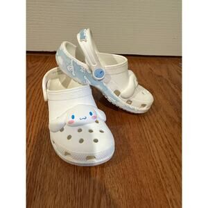 Crocs Cinnamoroll Sanrio size 13 kids